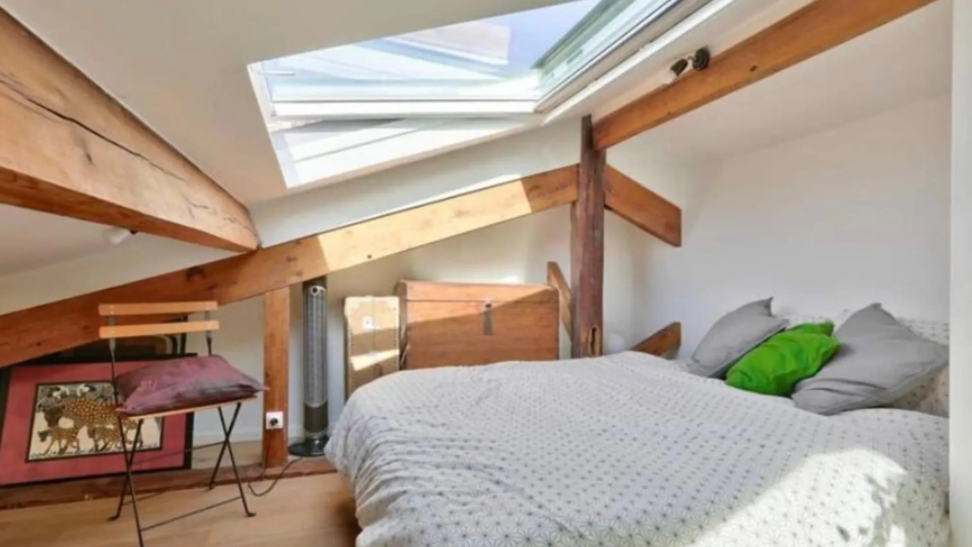 Apartment Nice Duplex Near Belleville Paris