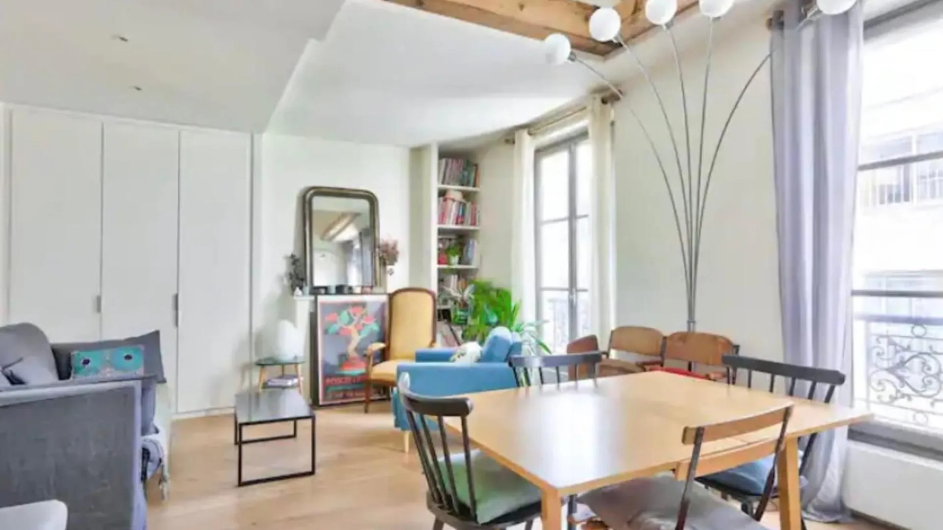 Apartment Nice Duplex Near Belleville Paris France